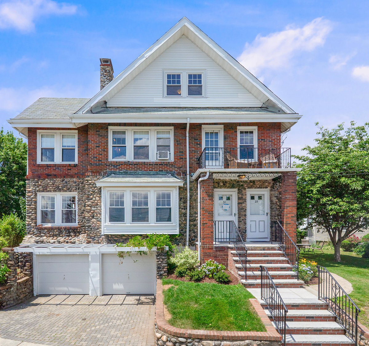 29 Hillcrest Circle, Watertown MA